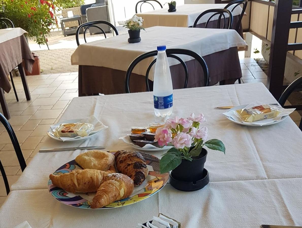 Hotel Autostello Кастелана Гроте Екстериор снимка