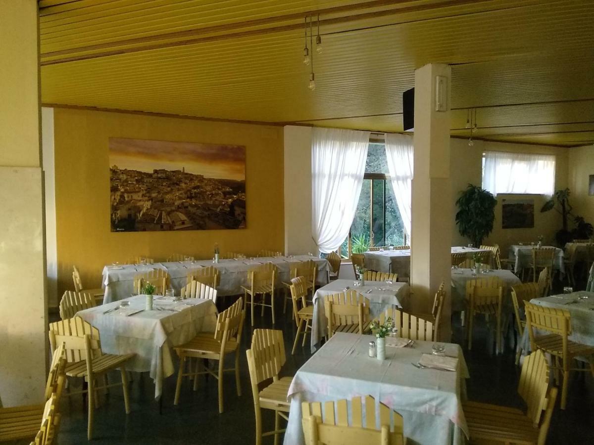 Hotel Autostello Кастелана Гроте Екстериор снимка